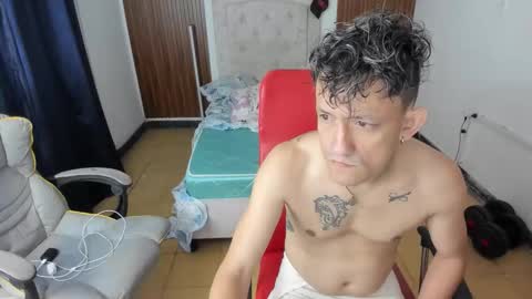 Snapshot of juan_and_luke chatting on March 2026 11:33:02 AM juan_and_luke online show from March 2026 11:33:02 AM