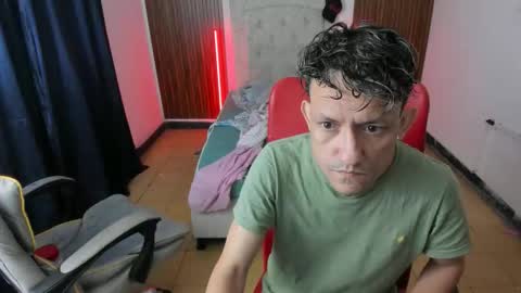 Snapshot of juan_and_luke chatting on April 2026 11:55:02 AM juan_and_luke online show from April 2026 11:55:02 AM