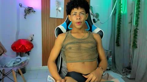 juan_contreras7 online show from September 2025 11:37:01 AM