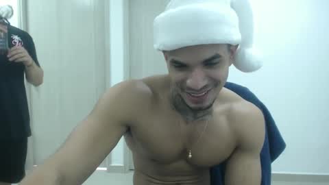 Snapshot of juan_gomez_1 chatting on December 2024 08:34:01 PM juan_gomez_1 online show from December 2024 08:34:01 PM