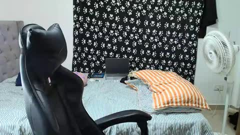 Snapshot of juan_gomez_1 chatting on November 2025 11:18:01 PM juan_gomez_1 online show from November 2025 11:18:01 PM