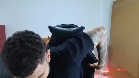 Snapshot of juan_gomez_1 chatting on November 2025 09:58:02 PM juan_gomez_1 online show from November 2025 09:58:02 PM