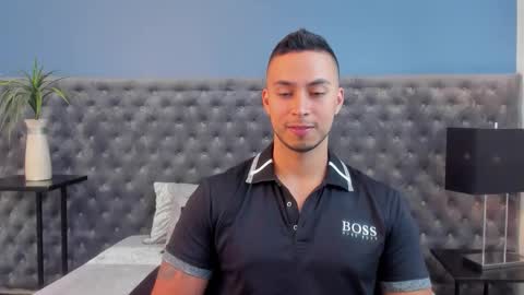 Snapshot of juan_muscle chatting on November 2025 11:52:01 PM juan_muscle online show from November 2025 11:52:01 PM