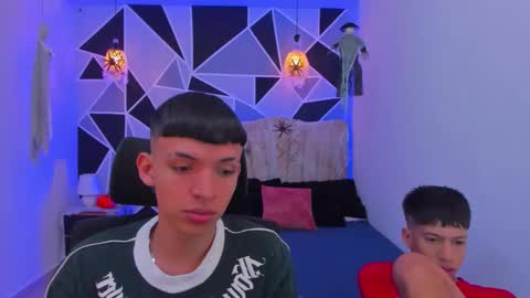 JuanSteven online show from November 2025 12:29:02 PM