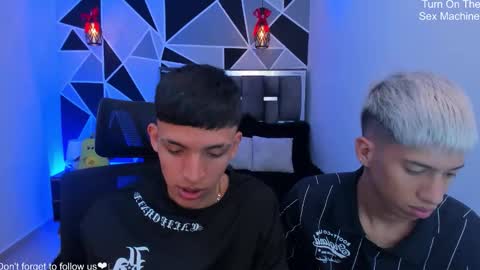 JuanSteven online show from April 2026 01:22:02 AM