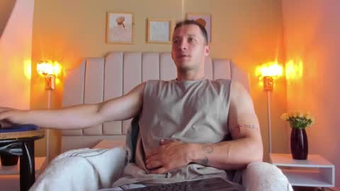 JUAN online show from October 2025 12:50:02 PM