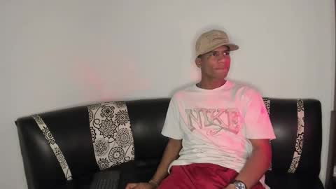 Snapshot of juanbigcock21cm chatting on April 2026 07:41:01 PM juan jose online show from April 2026 07:41:01 PM