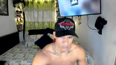 Snapshot of juanbigcock21cm chatting on July 2026 12:23:02 AM juan jose online show from July 2026 12:23:02 AM