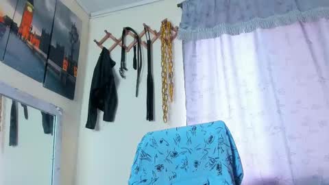 Juan Esteban online show from February 2025 12:43:02 PM