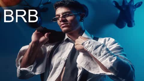 Juan Esteban online show from July 2026 11:24:01 AM