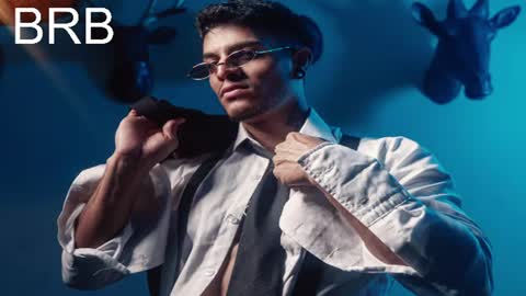 Juan Esteban online show from July 2026 11:05:02 AM