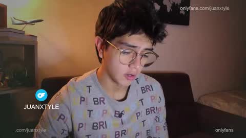 . online show from December 2025 07:55:01 PM