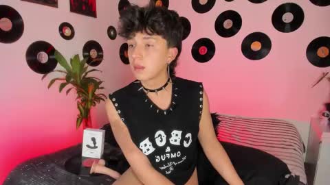 Snapshot of juandaaa__ chatting on March 2026 11:43:01 PM juandaaa__ online show from March 2026 11:43:01 PM