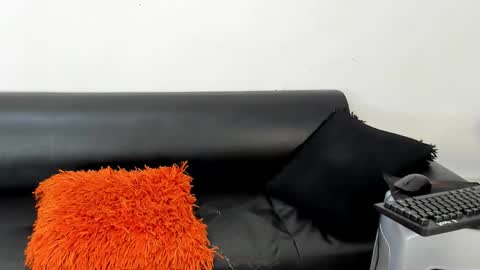 Juan Diego Uribe online show from March 2025 12:33:02 AM