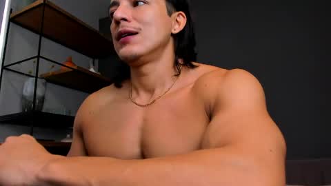 Snapshot of juandres007 chatting on April 2026 02:52:02 PM JUANDRES online show from April 2026 02:52:02 PM