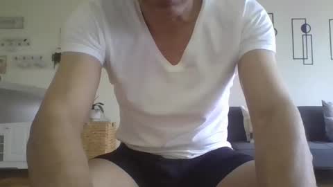 Snapshot of juanearth1 chatting on May 2026 11:00:01 PM juanearth1 online show from May 2026 11:00:01 PM