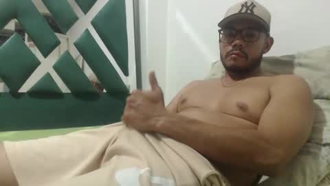 Snapshot of juanfe_style chatting on March 2026 03:11:01 AM juanfe_style online show from March 2026 03:11:01 AM