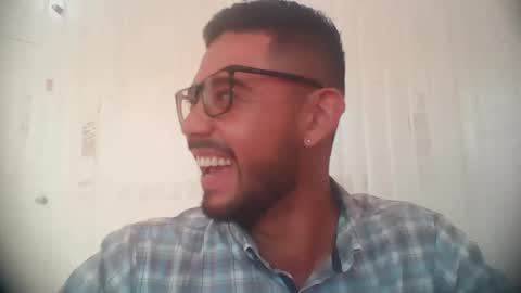 Snapshot of juanfe_style chatting on March 2026 09:19:02 PM juanfe_style online show from March 2026 09:19:02 PM