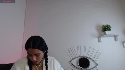 Snapshot of juanita_angell chatting on November 2025 10:09:01 PM GE online show from November 2025 10:09:01 PM