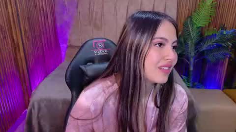 Snapshot of juanita_tay chatting on July 2026 11:47:02 AM JUANITA online show from July 2026 11:47:02 AM