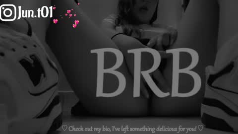 Snapshot of juanita_thorne chatting on April 2026 11:58:01 PM online show from April 2026 11:58:01 PM