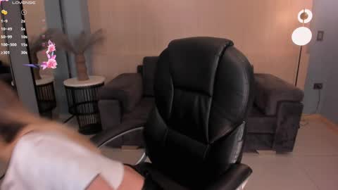 Snapshot of juanitaclay chatting on March 2025 12:12:01 PM Juanita Clay online show from March 2025 12:12:01 PM