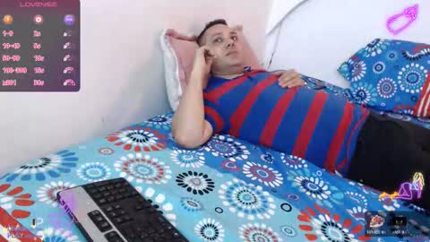 juanjo_hot03 online show from October 2025 01:00:02 PM