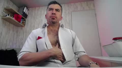 Snapshot of juank_fit45 chatting on March 2026 04:18:01 AM Juan k online show from March 2026 04:18:01 AM