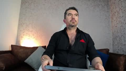 Snapshot of juank_fit45 chatting on April 2026 04:43:02 AM Juan k online show from April 2026 04:43:02 AM