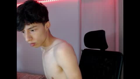 juanmres online show from December 2025 04:45:02 PM