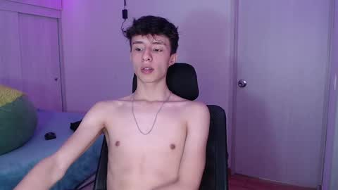 juanmres online show from April 2026 08:53:02 PM