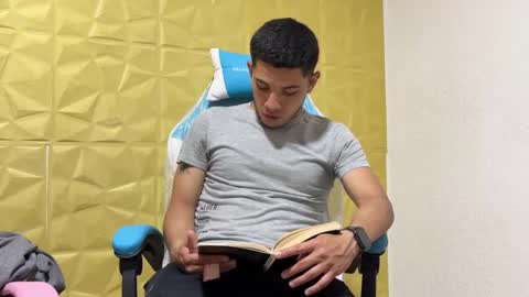 juanperez1999777 online show from October 2025 06:32:02 PM