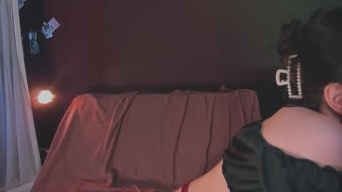 Arina online show from September 2025 01:43:02 PM