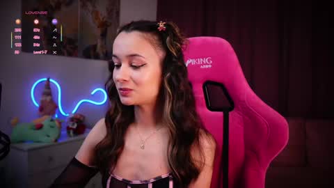 Angelina online show from February 2025 01:11:02 PM