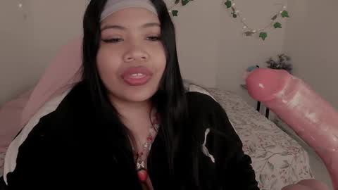 Snapshot of juicy_elenxx chatting on February 2026 03:57:02 AM EleN online show from February 2026 03:57:02 AM