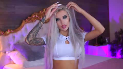 Jessye online show from September 2025 07:47:02 PM