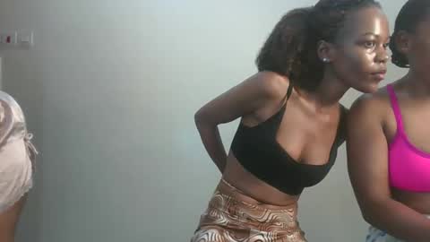 Juicey lovely online show from January 2026 06:29:01 AM