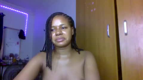 Emily online show from March 2026 06:39:02 AM