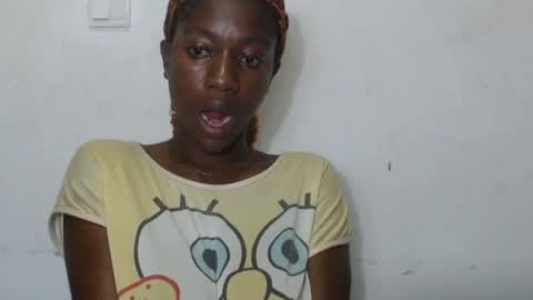 Snapshot of juicyberryx chatting on May 2026 08:59:01 PM queen online show from May 2026 08:59:01 PM