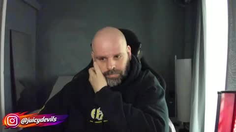 JuicyLounge online show from April 2026 11:22:02 AM