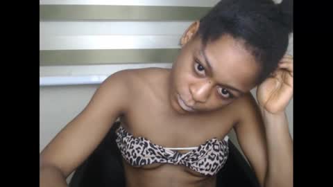 Snapshot of juicynwetx chatting on March 2025 10:34:02 PM juicynwetx online show from March 2025 10:34:02 PM