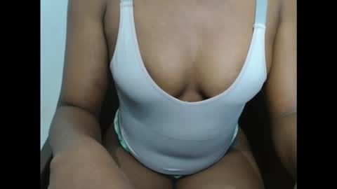 Snapshot of juicynwetx chatting on February 2026 08:07:02 AM juicynwetx online show from February 2026 08:07:02 AM