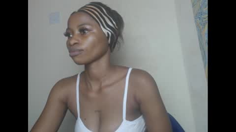 juicypiexx online show from February 2025 07:24:02 PM