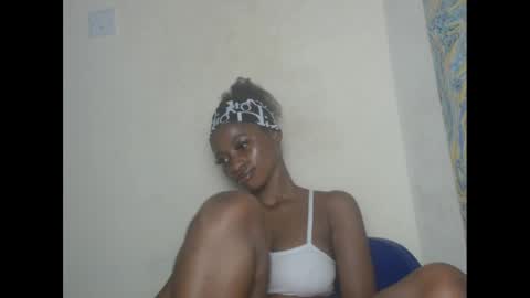 juicypiexx online show from February 2025 12:02:01 AM