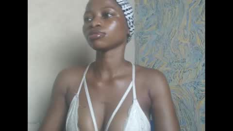 juicypiexx online show from March 2025 07:25:01 PM