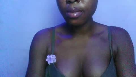 Snapshot of juicyyxboobs chatting on May 2026 03:17:01 PM juicyyxboobs online show from May 2026 03:17:01 PM