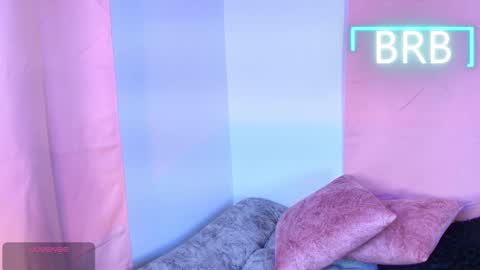 Jules and Gia online show from February 2026 10:07:02 AM