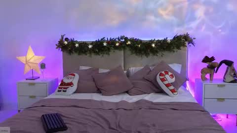 Jules Night online show from December 2025 09:10:02 PM