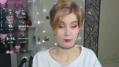 Snapshot of julescrown chatting on December 2024 01:07:02 AM Jules online show from December 2024 01:07:02 AM