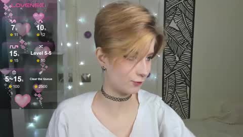 Snapshot of julescrown chatting on December 2024 01:32:02 AM Jules online show from December 2024 01:32:02 AM